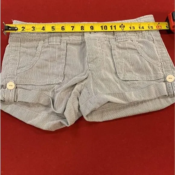 Urban Outfitters Striped Mini Shorts - Picture 4 of 8
